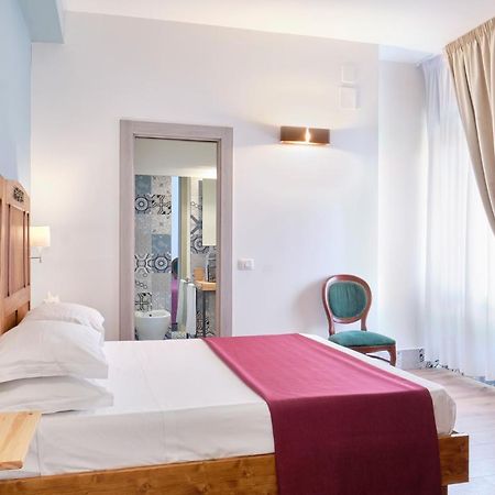 La Via Del Porto Charme Rooms Agropoli Exterior photo